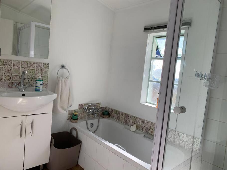 The Town House - Lower Knysna Central Εξωτερικό φωτογραφία